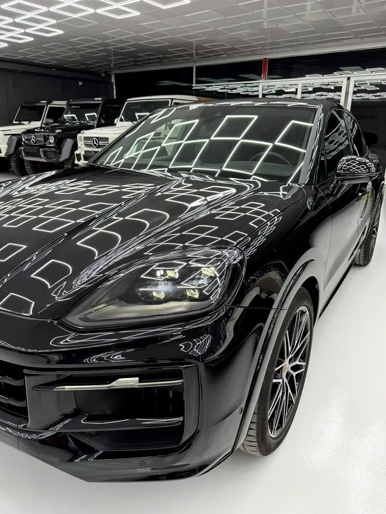 Porsche Cayenne 2025